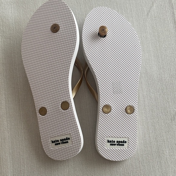 Kate Spade Just Married Gold and White Flip Flops - Picture 3 of 4